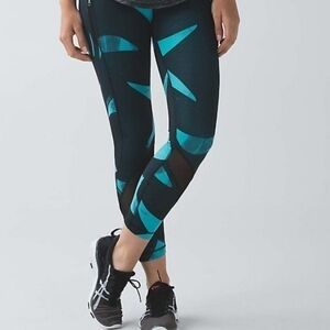 Lululemon Inspire Tight II Full-On Luxtreme Size 8 Blue/Black BSSX